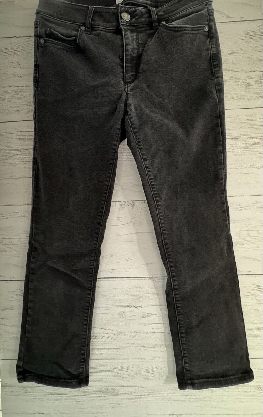 Ann Taylor Loft Women’s black “curvy kick crop”  jeans 27 4